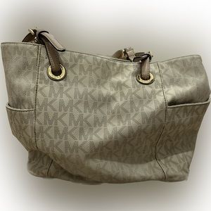 Michael Kors Tote